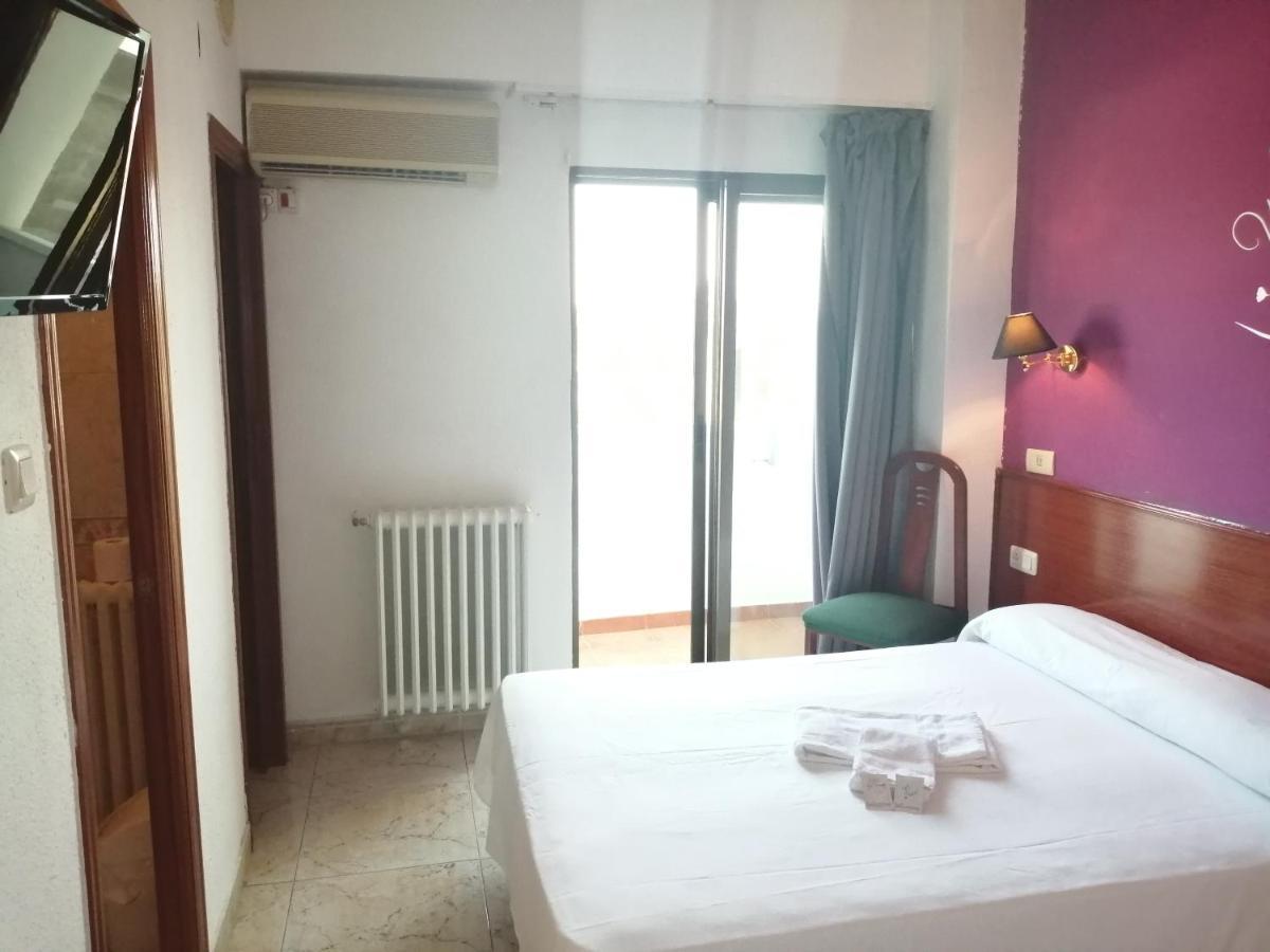 Hostal Jaime I Huesca Kültér fotó