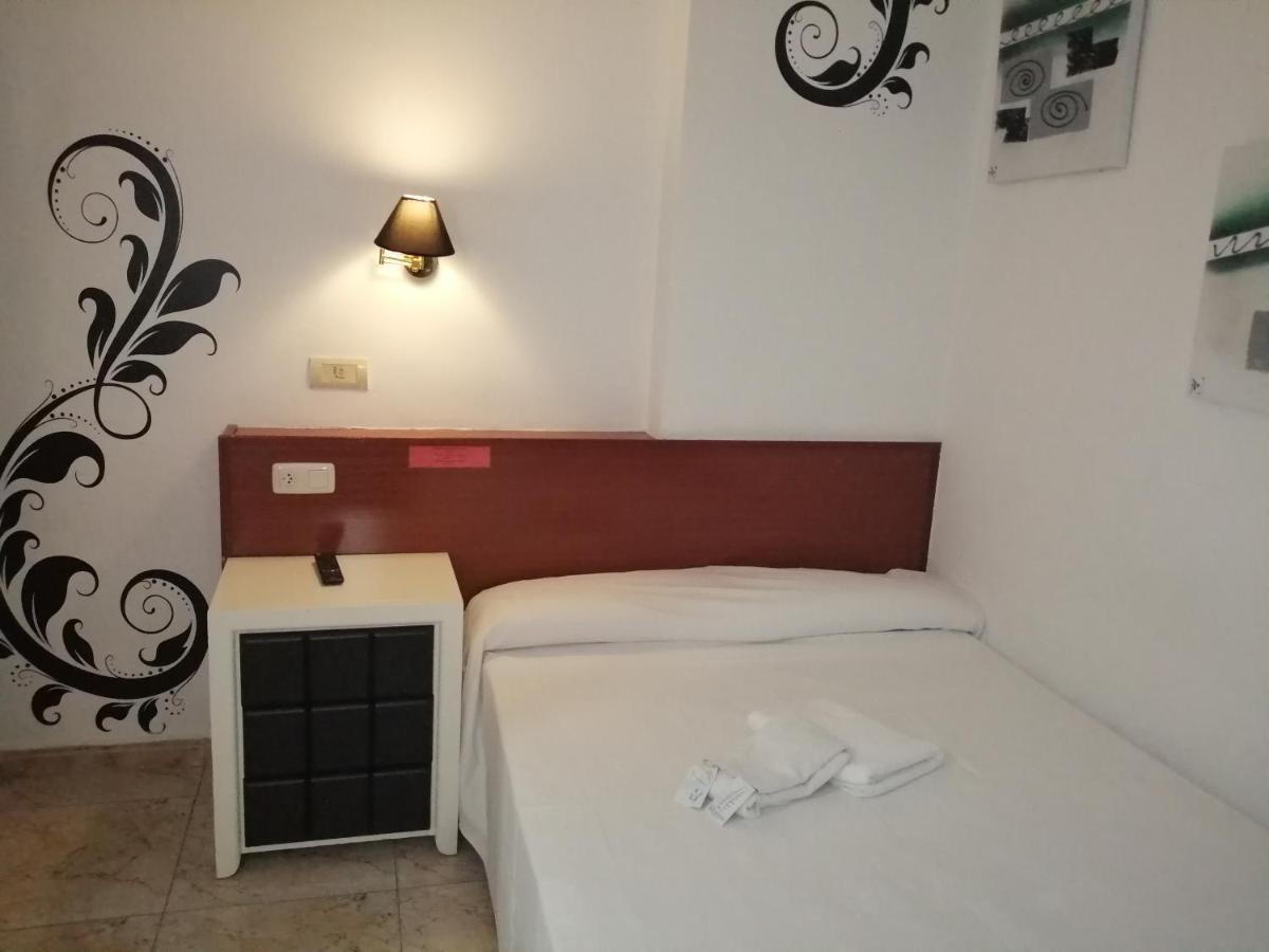 Hostal Jaime I Huesca Kültér fotó
