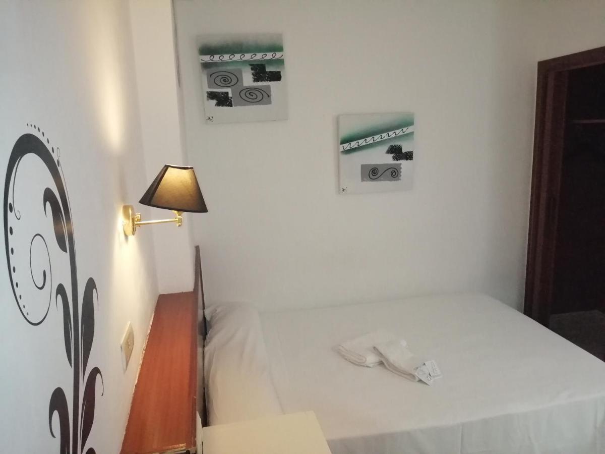 Hostal Jaime I Huesca Kültér fotó