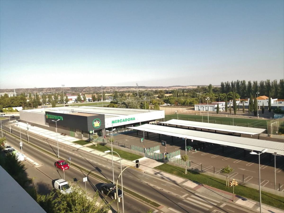 Hostal Jaime I Huesca Kültér fotó