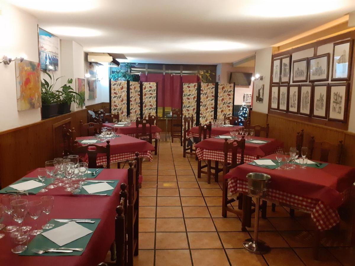 Hostal Jaime I Huesca Kültér fotó