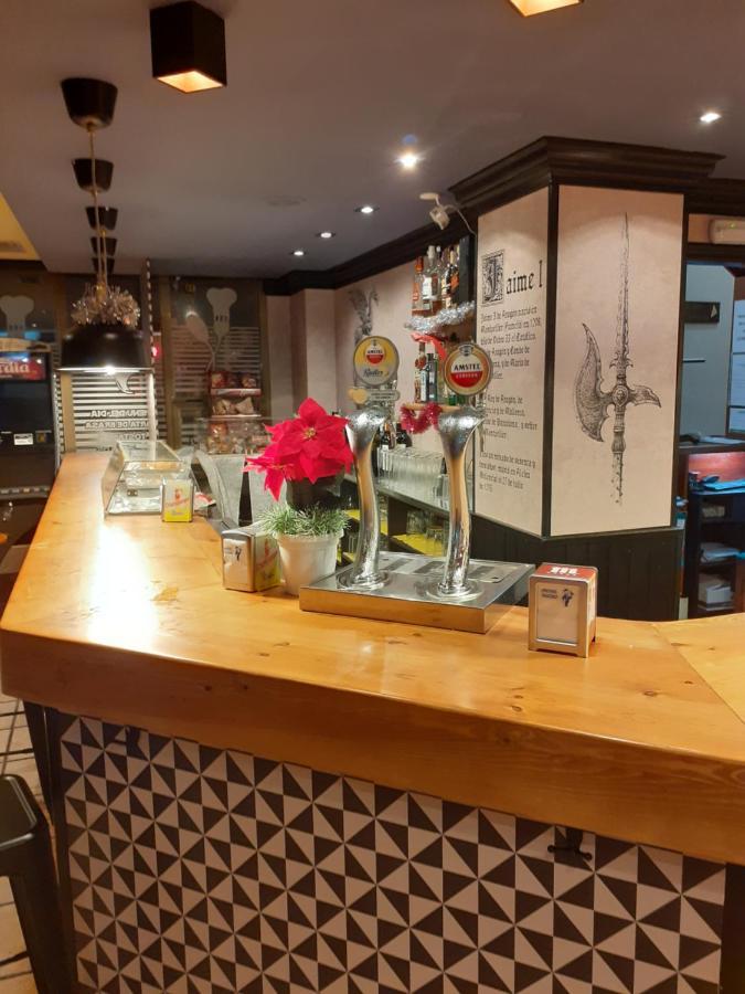 Hostal Jaime I Huesca Kültér fotó