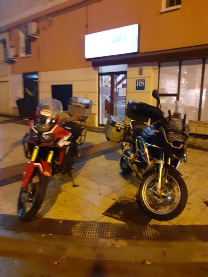 Hostal Jaime I Huesca Kültér fotó