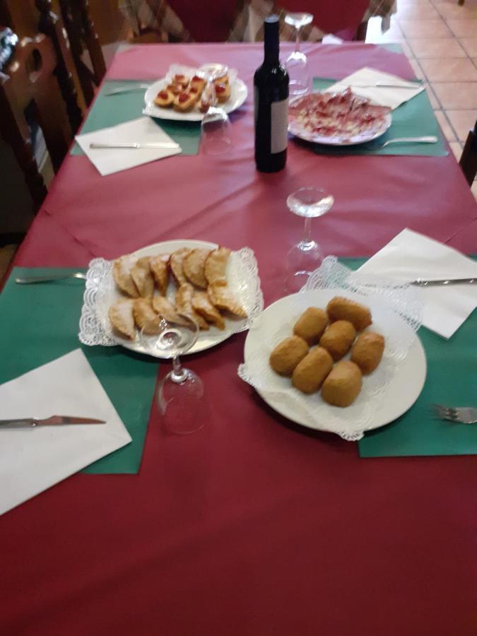 Hostal Jaime I Huesca Kültér fotó